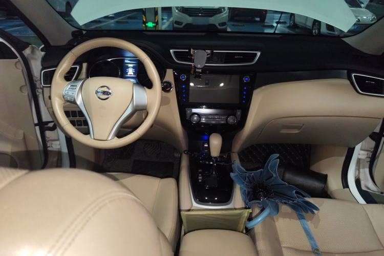 Used Nissan X-Trail 2017 2.0L CVT Fashion Edition 2WD