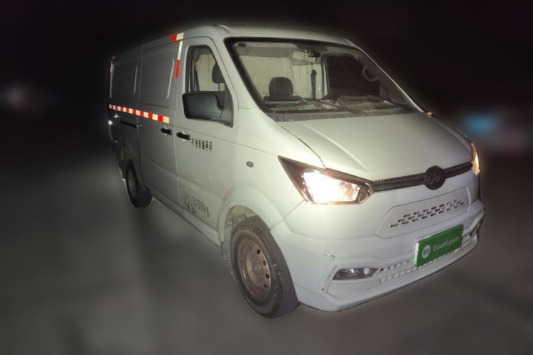 Used New Gonow Shuailing 2022 Standard Range with 41.64 kWh Lishen Power Front Right 45 Deg