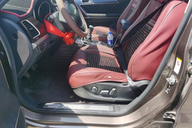 Used Haval H6 Coupe 2017 Red Label 2.0T Manual Two-Wheel Drive Elite Model
