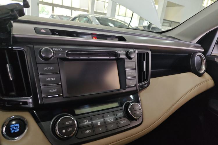 Used Toyota RAV4 2013 2.0L CVT Four-Wheel Drive New Edition
