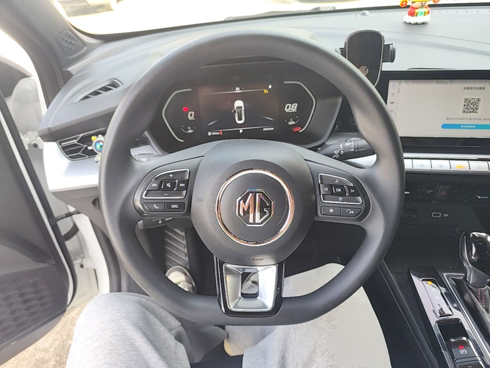 MG 5 2023 180 DVVT CVT Luxury Edition — снимка 13