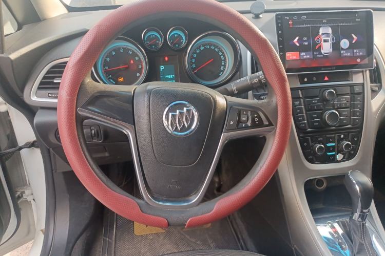 Used Buick GT 2012 XT 1.6L Automatic Fashion Edition Steering Wheel