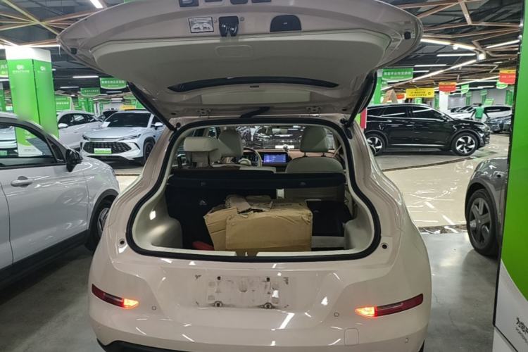 Used ORA Good Cat 2023 401 km Standard Range Premium Version Lithium Iron Phosphate
