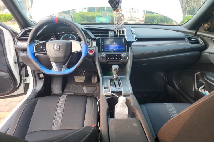 Used Honda Civic 2021 HATCHBACK 220TURBO CVT New Trendsetter