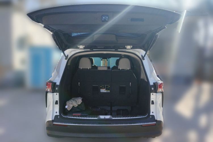 Used Toyota Sienna 2024 2.5L Hybrid Comfort Edition