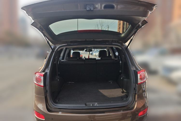 Used Hyundai Santa Fe Classic 2012 2.4 Ultimate Edition 7-Seater Four-Wheel Drive Trunk