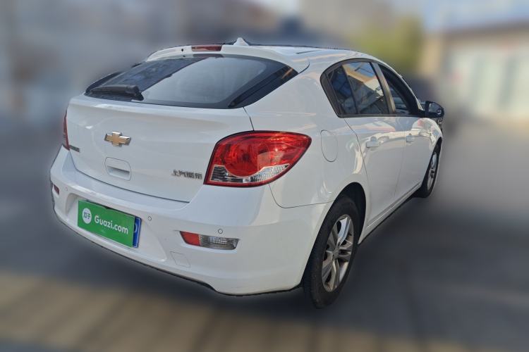 Used Chevrolet Cruze 2015 Hatchback 1.6L Automatic Comfort Edition Rear Right 45 Deg