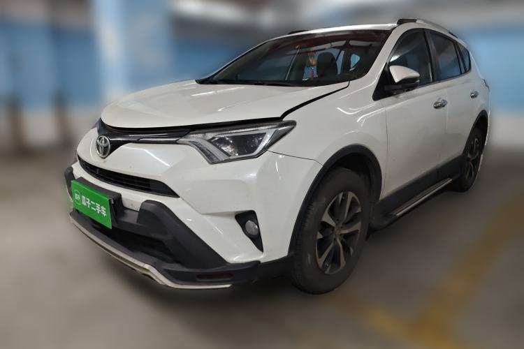Used Toyota RAV4 2016 2.0L CVT Two-Wheel Drive Fashion Edition China V Standard