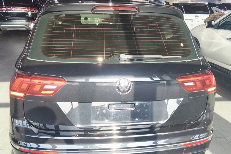 Used Volkswagen Tiguan L 2021 330TSI Automatic Two-Wheel Drive R-Line Enhanced Edition
