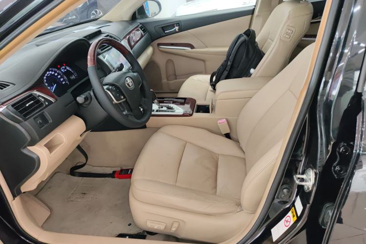 Used Toyota Camry 2013 2.0G Comfort Edition
