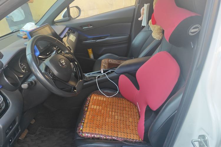 Used Toyota IZOA 2018 2.0L Yichi Version China VI Standard