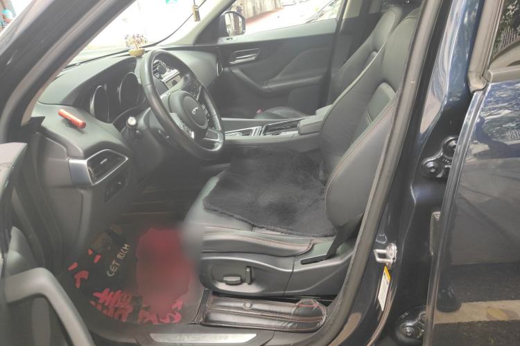 Used Jaguar F-PACE 2018 2.0T Two-Wheel Drive Urban Deluxe Edition
