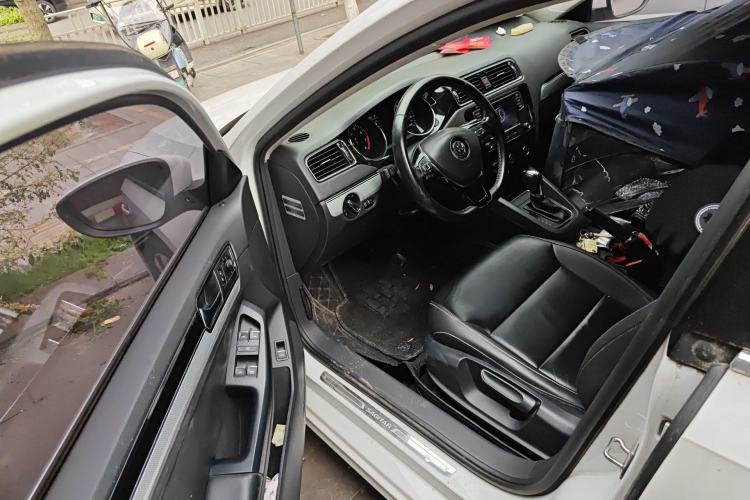 Used Volkswagen Sagitar 2017 1.6L Automatic Comfort Model
