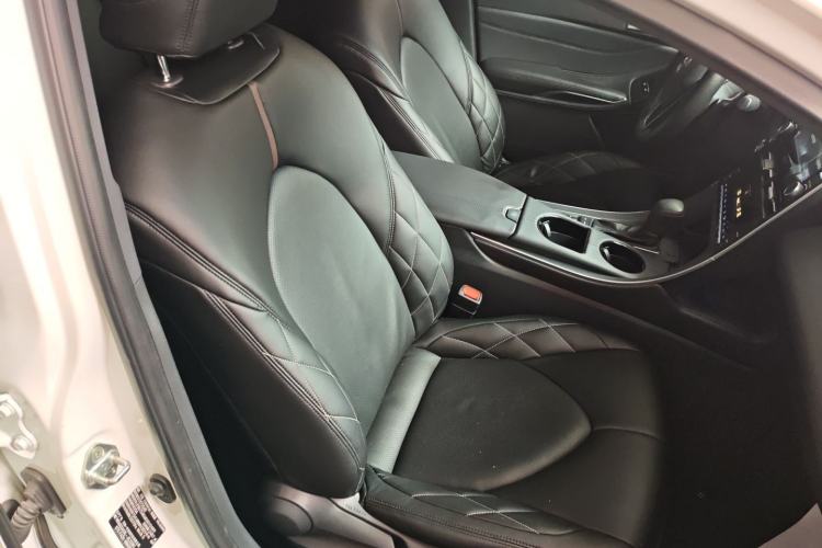 Used Toyota Avalon 2019 2.5L Ambition Version China V Standard
