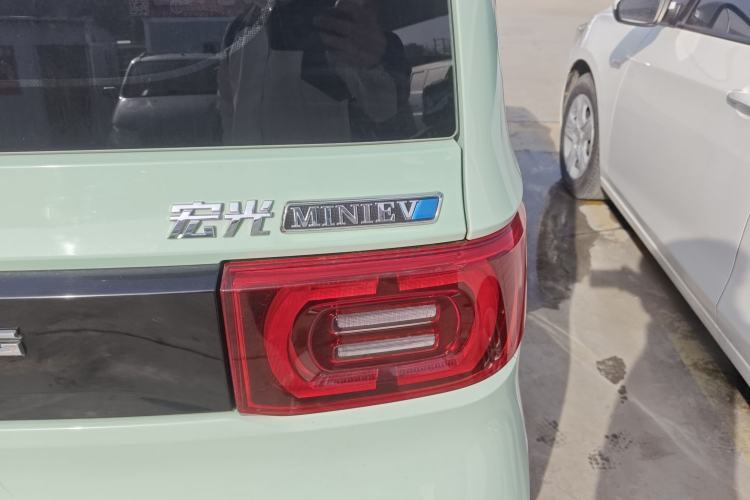 Used Wuling Hongguang MINIEV 2022 Macaron Premium Model – Lithium Iron Phosphate