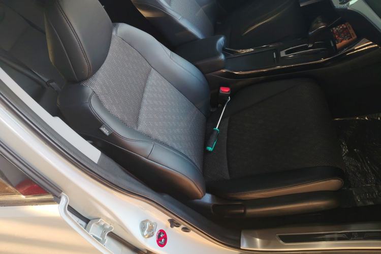 Used Honda Jade 2017 210TURBO CVT Fashion Edition 5-seater Right Front Seat