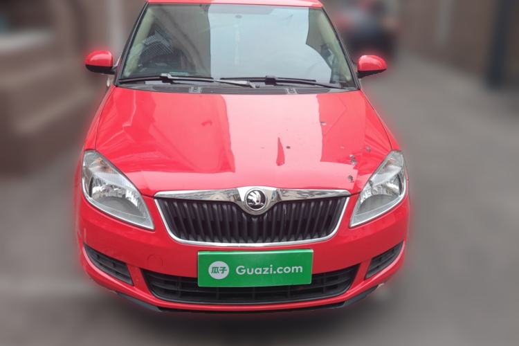 Used Skoda Fabia 2014 1.4L Manual Crystal Edition
