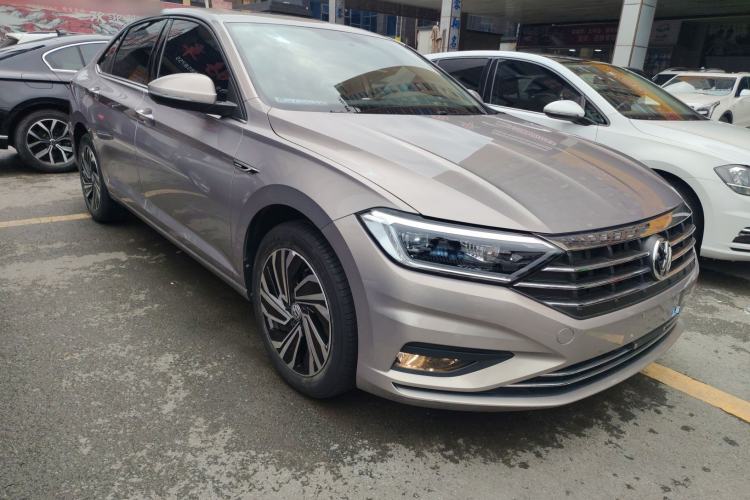 Used Volkswagen Sagitar 2022 280TSI DSG Flyover Edition Front Right 45 Deg