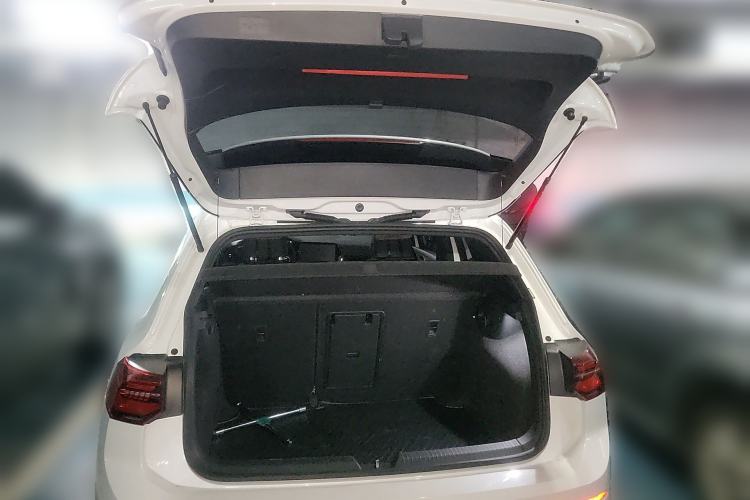 Used Volkswagen Golf 2021 280TSI DSG R-Line Trunk