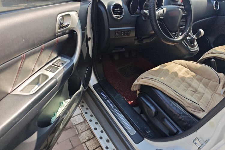 Used Haval H6 2013 Upgraded Model 1.5T Manual Two-Wheel Drive Urban Version