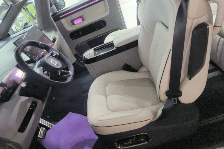 Used Zeekr MIX 2025 Long-Range Intelligent Driving Edition
