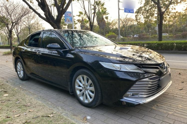 Used Toyota Camry 2018 2.0G Luxury Edition Exterior 2