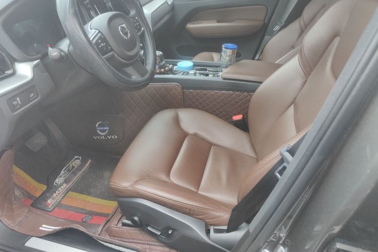 Used Volvo XC60 2021 T5 4x4 Smart Luxury Edition Left Front Seat