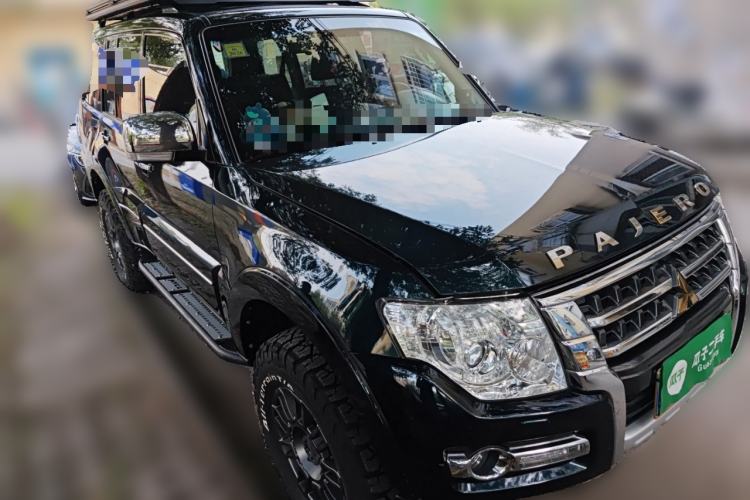 Used Mitsubishi Pajero 2018 3.0L Automatic Luxury Edition Front Right 45 Deg