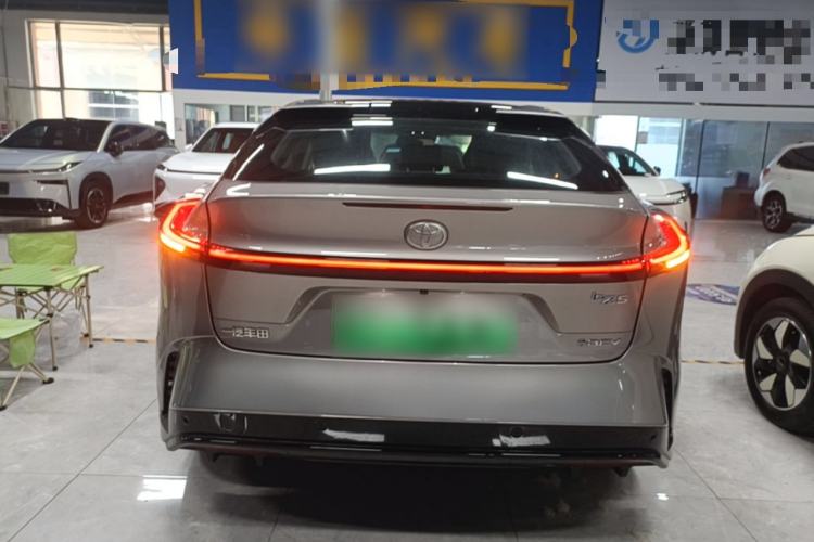 Used Toyota bZ5 2025 Model 550 PRO
