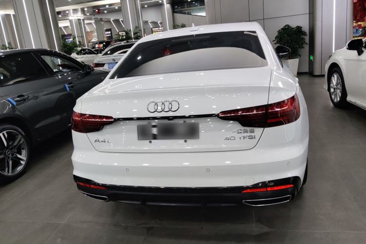 Used Audi A4L 2022 40 TFSI Luxury Dynamic Model