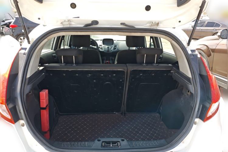 Used Ford Fiesta 2013 Hatchback 1.5L Automatic Fashion Edition Trunk