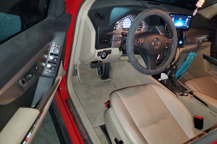 Used Mercedes-Benz GLK-Class 2011 GLK 300 4MATIC Dynamic Model