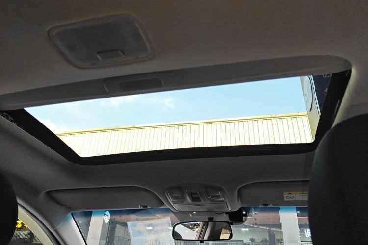 Used Hyundai Elantra (6th Generation / Lingdong) 2016 1.6L Automatic ZhiXuan – Elite Version Headliner