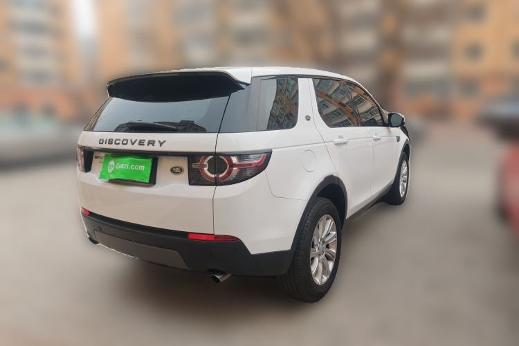 Used Land Rover Discovery Sport 2017 2.0T SE Rear Right 45 Deg