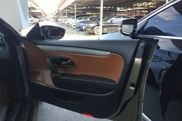 Used Volkswagen FAW-Volkswagen CC 2016 1.8TSI Luxury Model
