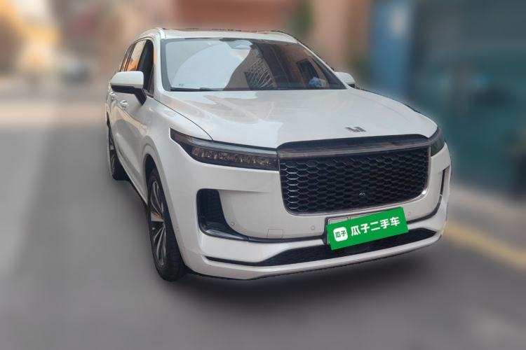 Used Li Auto ONE 2021 Extended-Range 6-Seater Version Front Right 45 Deg