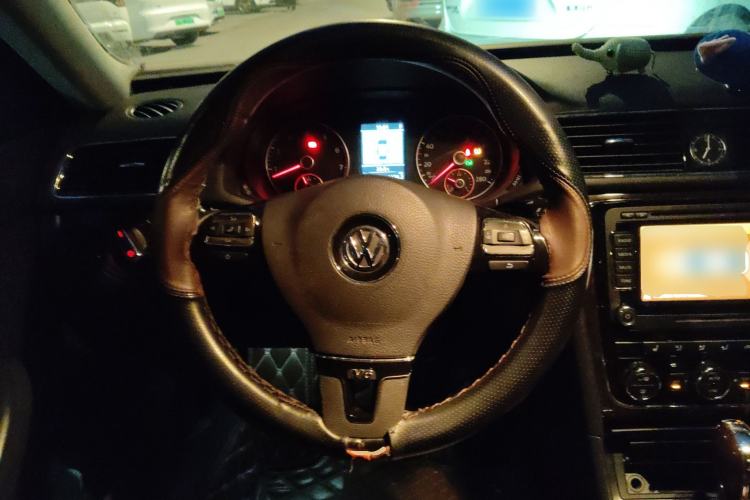 Used Volkswagen Passat 2013 3.0L V6 DSG Flagship Edition