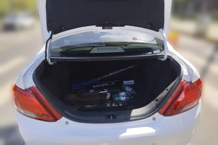 Used BYD e5 2017 300 Prestige Edition Trunk