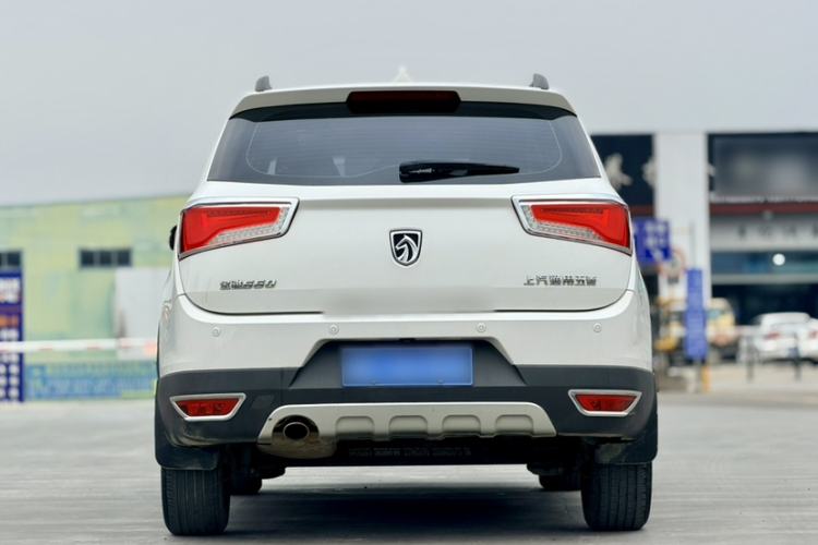 Used Baojun 560 2016 1.8L Manual Luxury Edition Exterior 5
