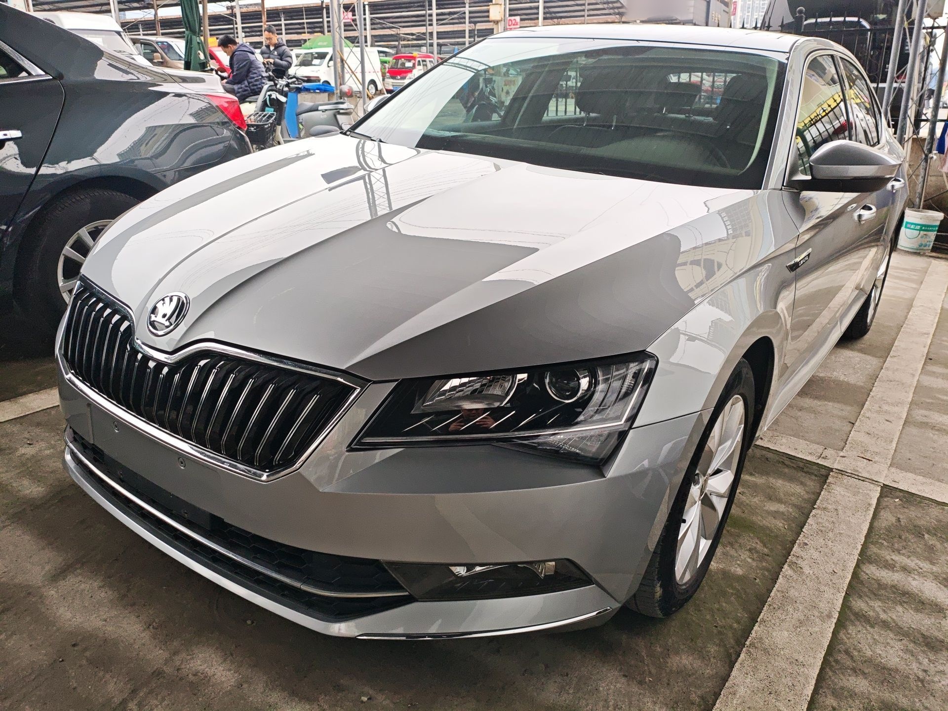 Parte inferior delantera