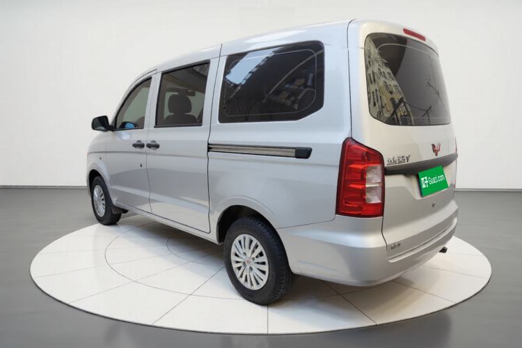 Used Wuling Hongguang V 2021 1.5L Jingqu Version LAR