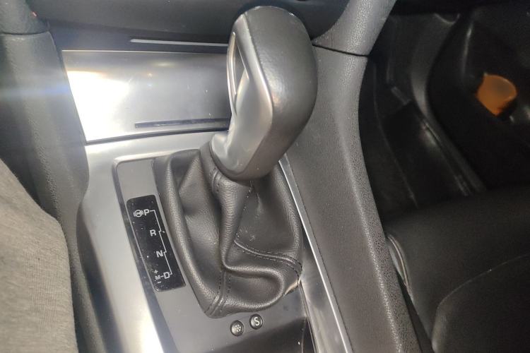 Used DS 6 2014 1.6T Luxury Edition THP200