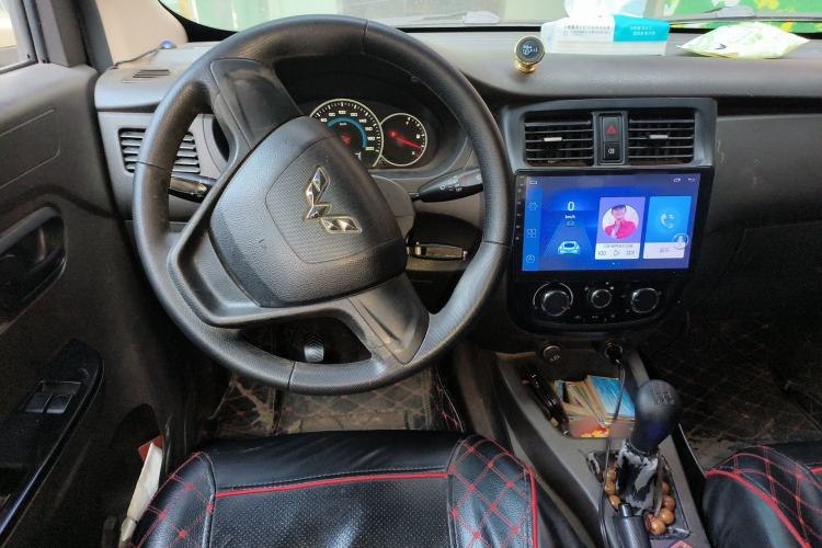 Used Wuling Rongguang V 2016 1.2L Standard Version Steering Wheel