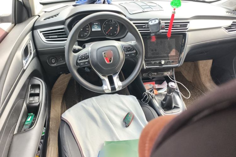 Used Roewe i5 2019 1.5L Manual 4G Connect Luxury Edition
