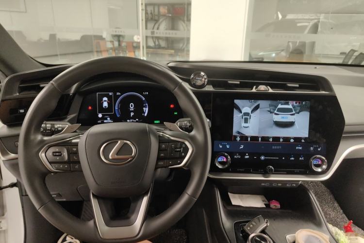 Used Lexus RZ 2023 450e All-Wheel Drive Luxury Edition Center Console