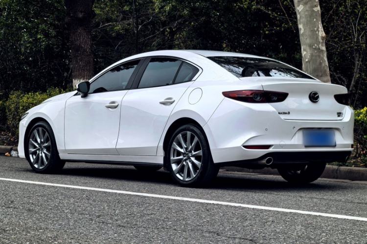 Used Mazda 3 Axela 2023 2.0L Automatic Zhiya Edition Exterior 4