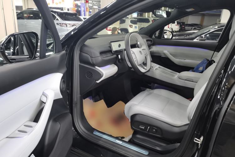 Used Nio ES6 2024 75 kWh
