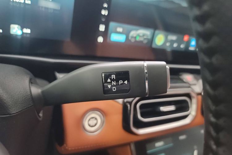 Used JETOUR Shanhai L7 2025 1.5T 120km Comfort Edition 5-Seater