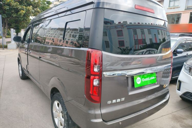 Used Jinbei Gold Hiace 2023 1.5L Passenger Van Travel Lion 9-Seater with Central Air Conditioning Rear Left 45 Deg