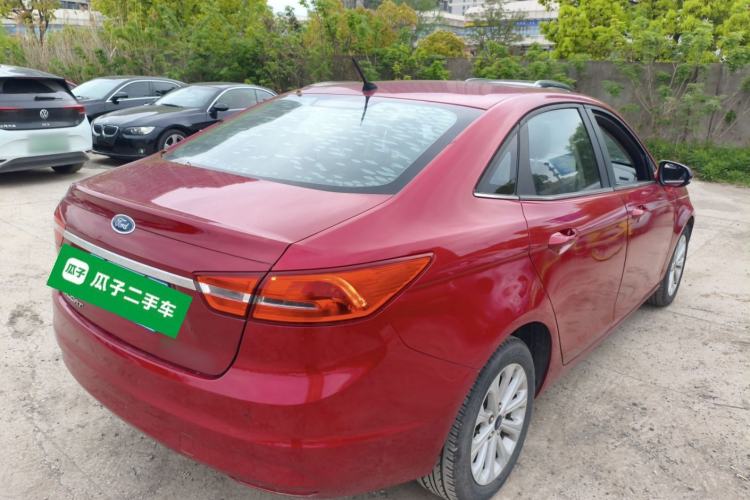 Used Ford Escort 2015 1.5L Automatic Fashion Model